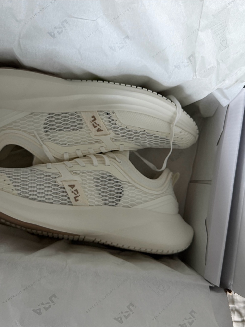APL Women’s Ivory/Sandstone TAKING THiS OFF MY POSH TOM SO BUY IF INTERESTED! - Picture 12 of 15